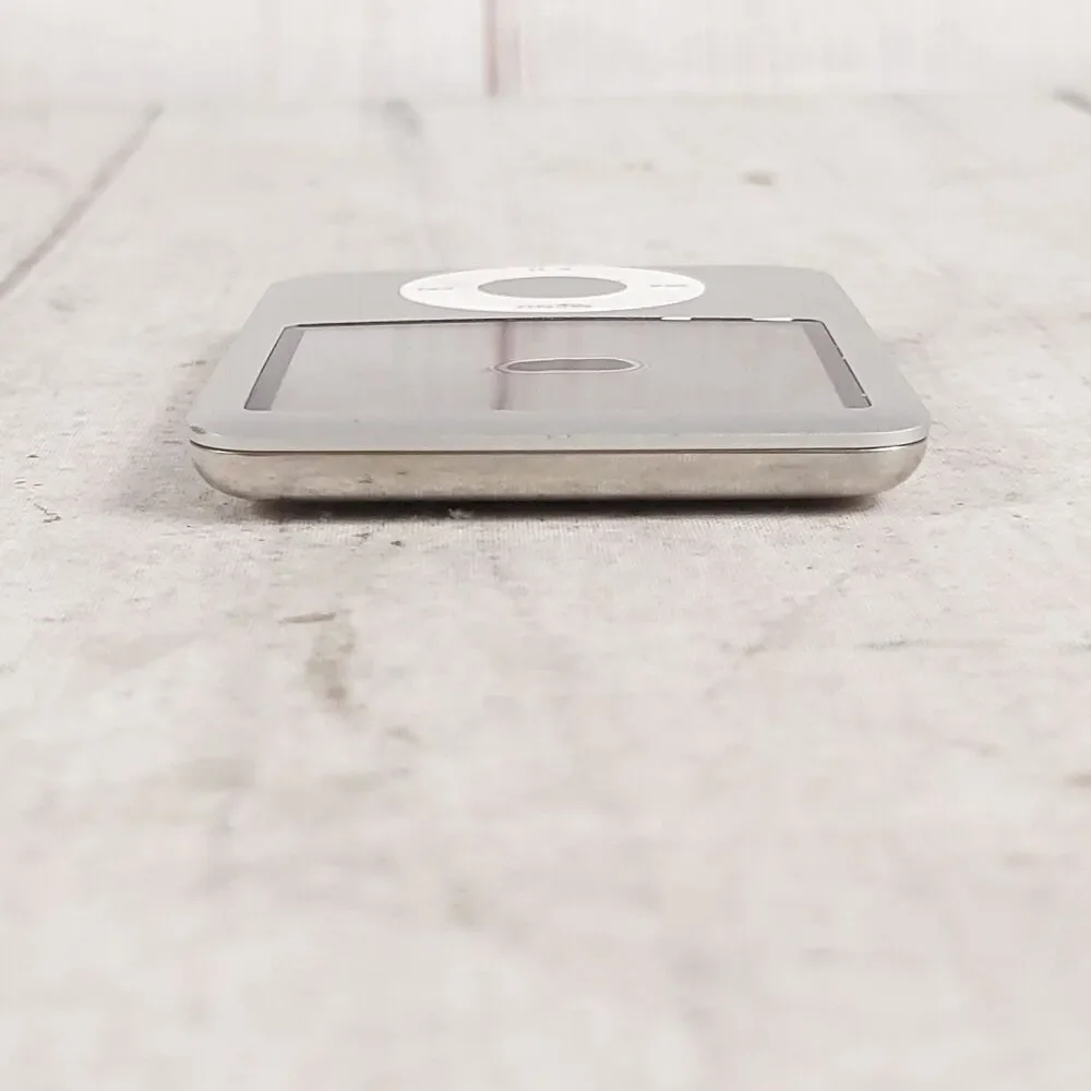 BAD BATTERY - Apple Ipod Nano 3rd Generation 4GB - A1236 GRAY Grey - PARTS ONLY
